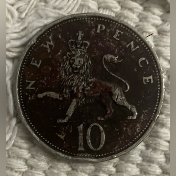 English Coin Other - 1968 Rare New Pence D-G RegFD Elizabeth 10 Uk Vintage Coin .